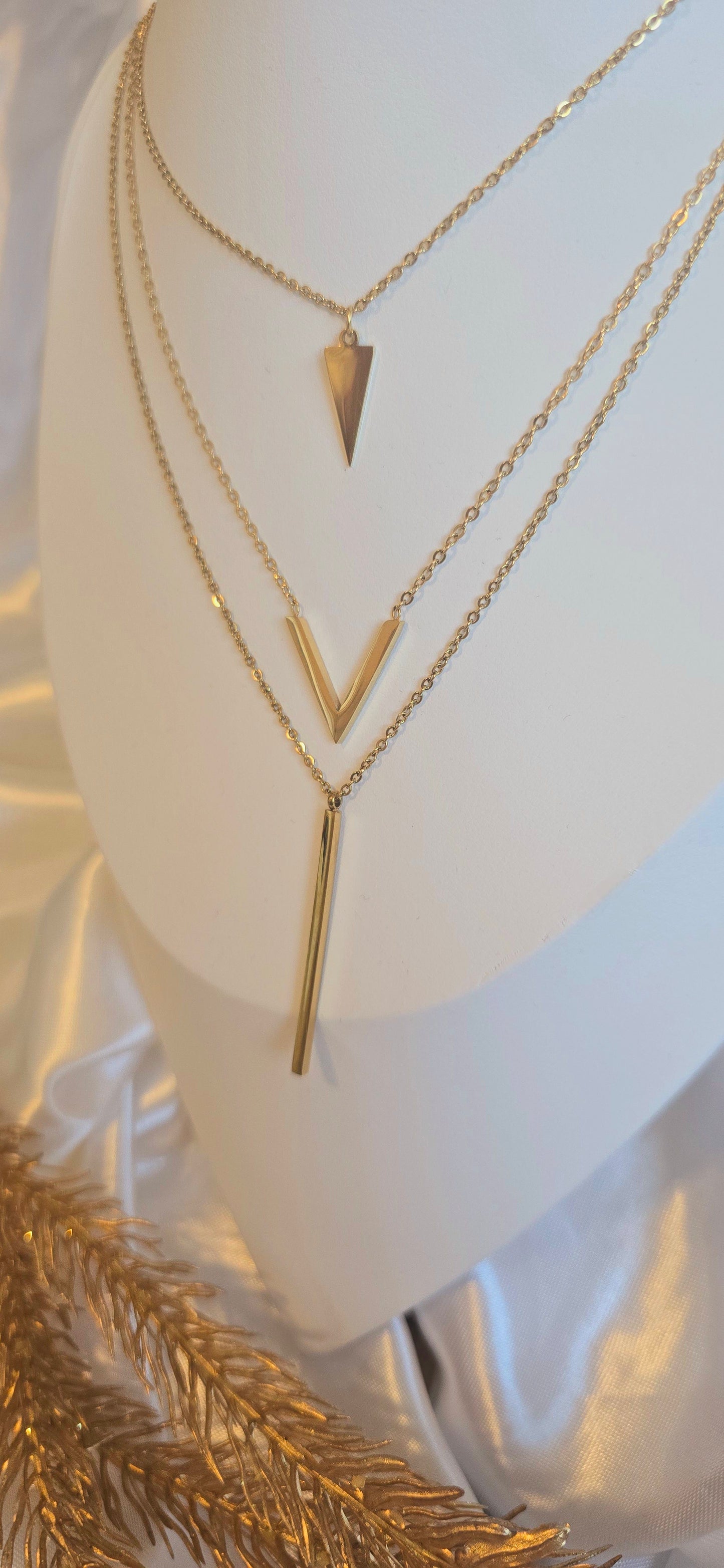 Geometric Glow Layered Necklace
