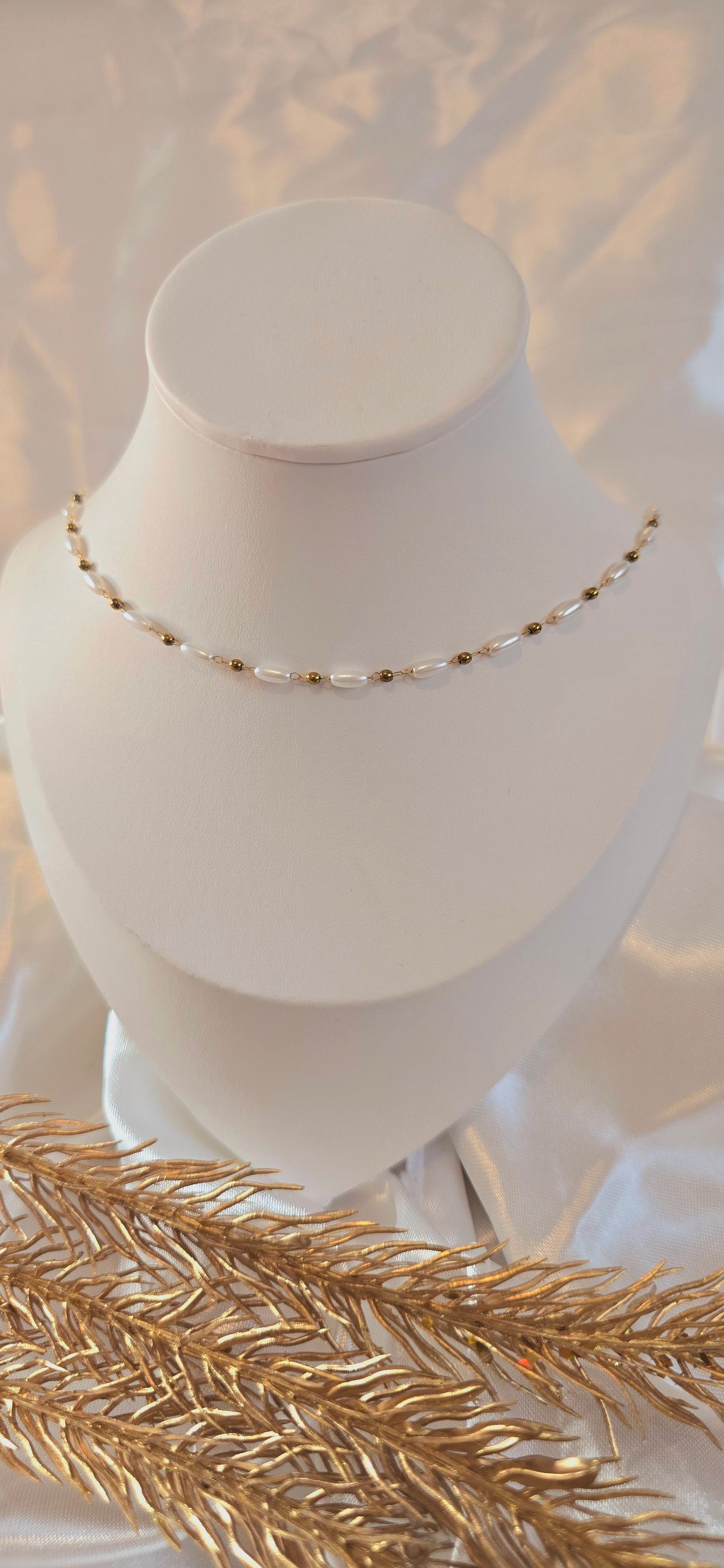 Golden Pearls Choker Necklace