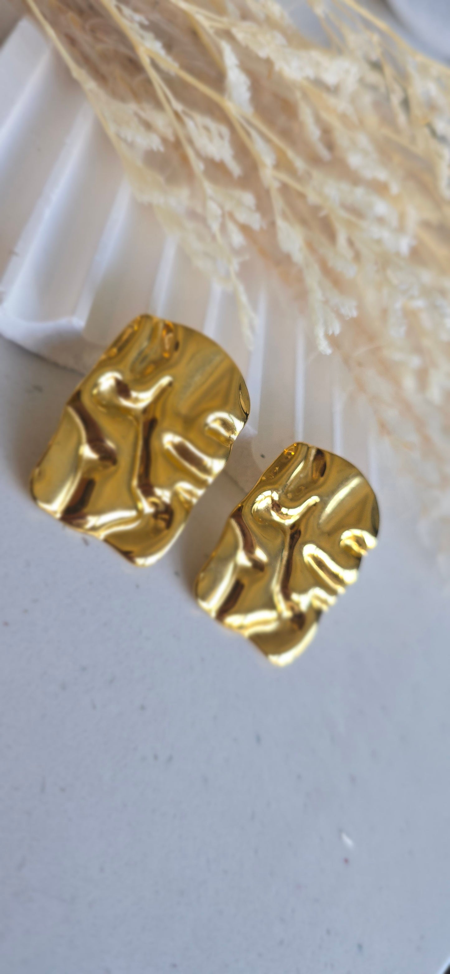 Golden Wave Squares Earrings