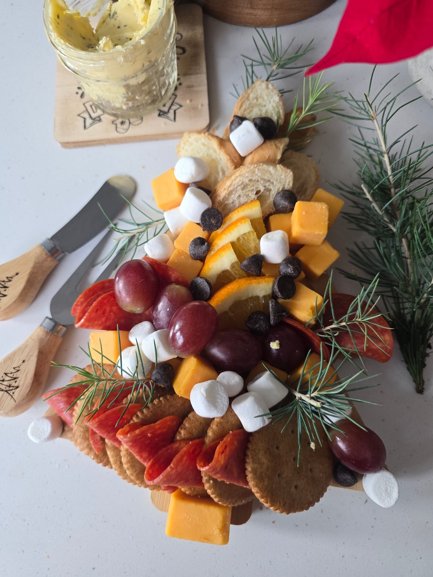 Personalized Christmas Tree Charcuterie Board Set – Double-Sided Laser Engraving
