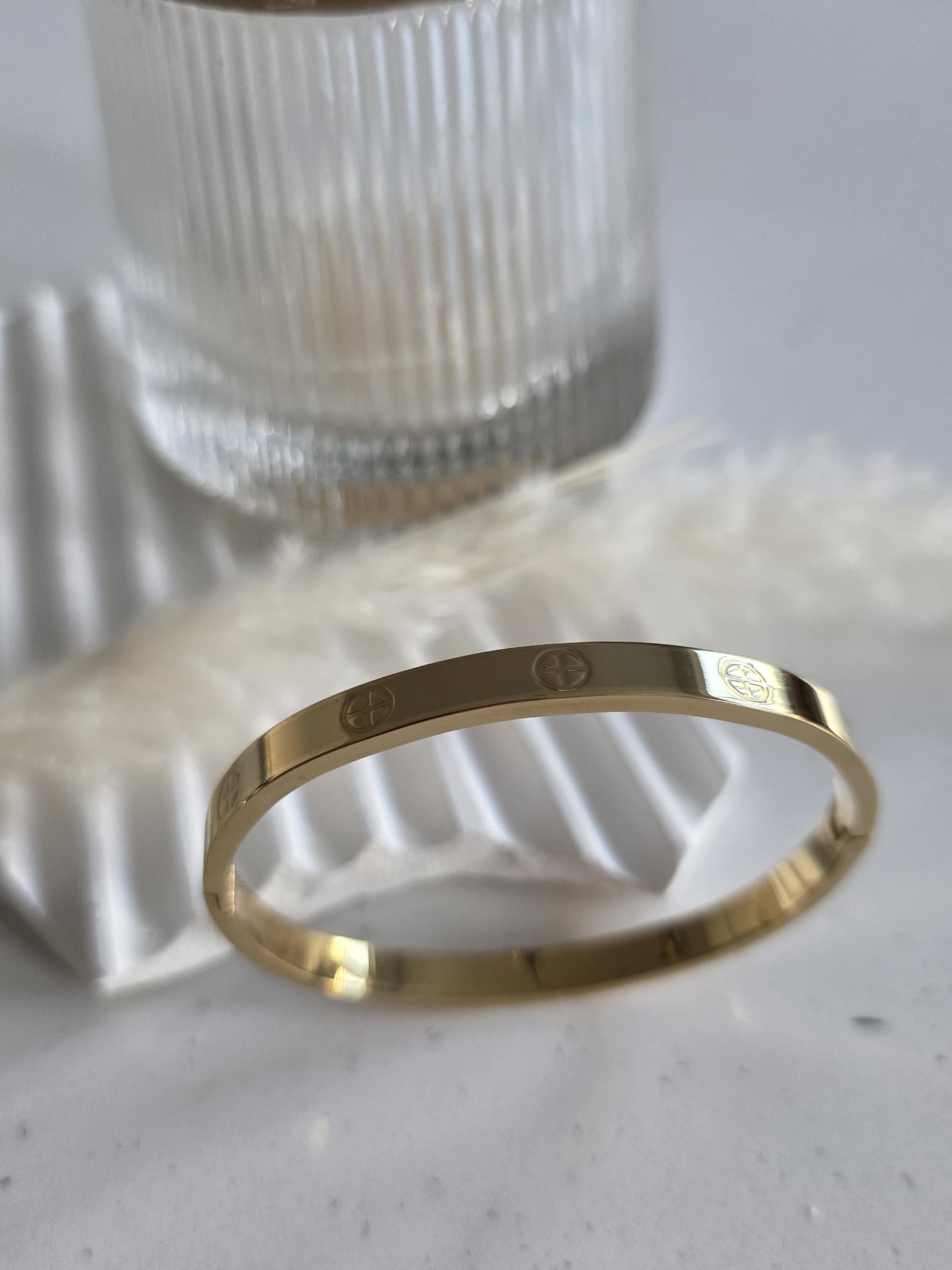 Classic Gold Bangle